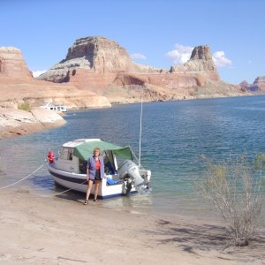 Janda with See-Saw in Gunsight Canyon