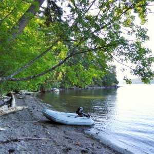 Dinghy on beach at Hope Island May 30, 2015