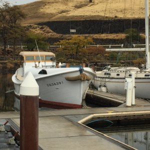 Old USCG Surf Boat. see: http://www.thedalleschronicle.com/news/2016/oct/15/restoring-history-afloat/