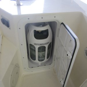 Media '10lb lightweight tank in transom compartment' in album 'Front propane locker'