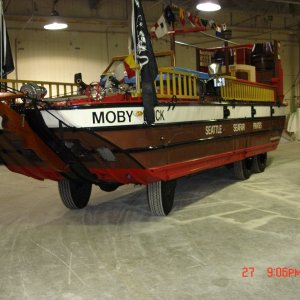 MOBY DUCK 
at the factory party