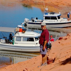 Can you believe this? I thought they were tired and here they are cleaning their boats.