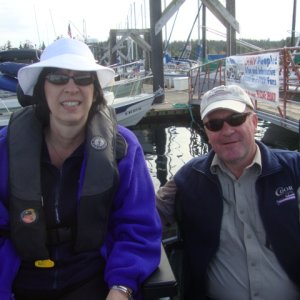 Dee and Don
(KNOTTY C)