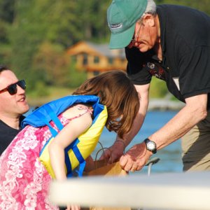 Arwen (TWO LUCKY FISH) assists Barry (C-CAKES)