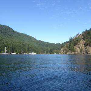 Quick peek at Eagle Harbor. That innermost buoy is available Again!