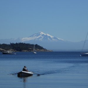 Media 'A hike over to Echo Bay' in album 'First time out with new camperback!'