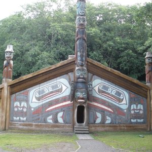 tlinguit  Lodge in Bight park