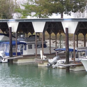 A Tomcat and a 22 in moorage at LaConner