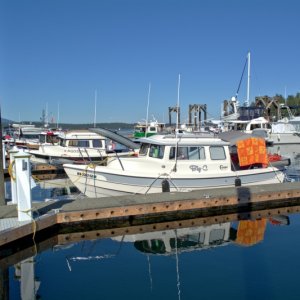 By Friday afternoon, more boats had arrived, and it was getting almost unbearably hot for so early in May!