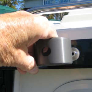 Top ring mount bolted thru the lip of cabin top