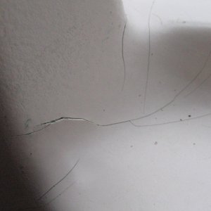 crack in gel coat stb side cockpit Tom Cat
