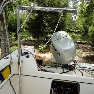 Davit in cockpit