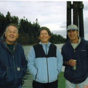2 Oct 2005 Sequim: Joe (R-Matey), Robbi (C-Run) & Capt Mac (Two Lucky Fish).
