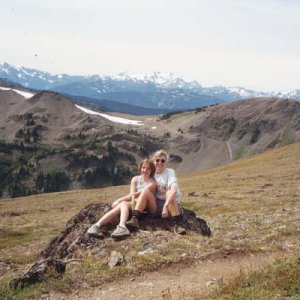 Cynthia & Erin Hike between Hurricane Ridge and Obstruction Point
