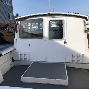 1983 27? Long House (Kenai AK Craigslist Jan 2021) cockpit
