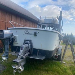 Media '1985 27? inboard Volvo 350' in album '1989 21' "Offshore" (Santa Cruz Craigslist, March 2012)'