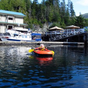 Aven tries the paddles and does good for a 4 year old