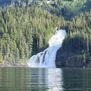 Media 'Cascade Bay' in album 'Unakwik Inlet'