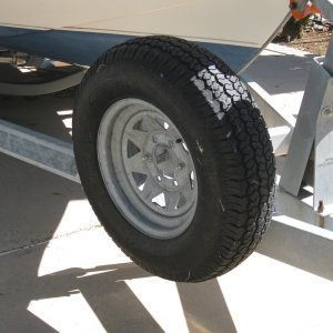 Media 'Spare tire' in album 'full storage cover included'