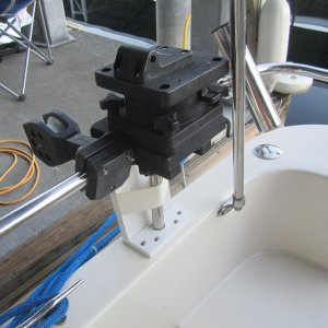 Scotty downrigger mount with custom base support
