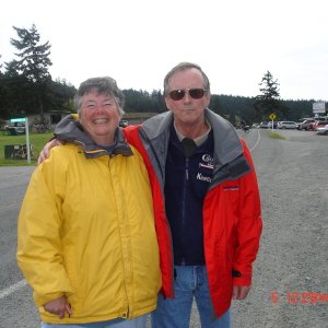 Kathy & Merv walking 
to town (KINGFISHER)