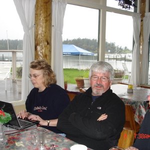 Robbin & Fred 
(ANITA MARIE) 
Shan (DAKOTA)