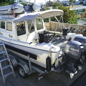 Downrigger mounting plates on Sea Ram