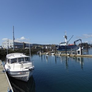 Media 'Fuel stop at Cap Sante on Sunday morning' in album 'Leaving Twin Bridges Marina late on a Saturday afternoon April 21'