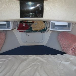 middle wire rack will be mounted so can be easily removed to access rode locker