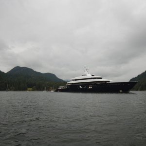 Lonian at anchor 2