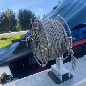 Beau Mac rope winder - easy to mount on a standard Scotty mounting plate.