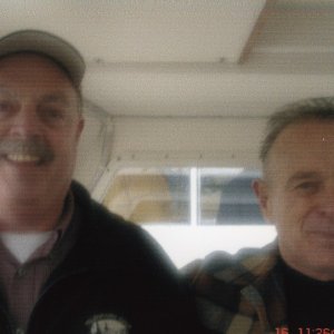 Media 'Lloyd (SUE'C) and 
 Joe (R-MATEY)' in album 'Lake Union December 2006'