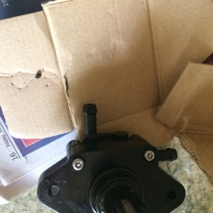 Media 'Low pressure fuel pump and rubber' in album 'Low pressure fuel pump and rubber'