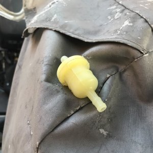 Split in fuel filter caused stalling
