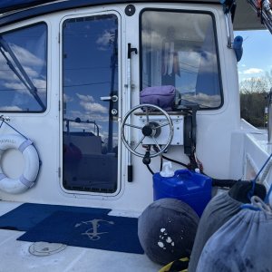 C-Traveler\'s Cockpit Helm