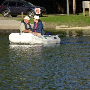 Tom and Joyce dinghy ashore, in silence,with the Torqeedo