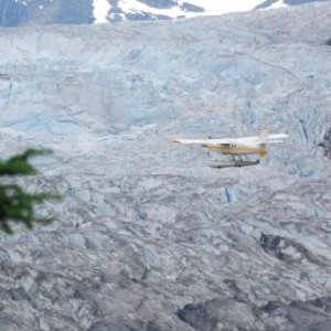 De Havilland DHC-3 Otter, turboprop float plane, Hole In The Wall Glacier