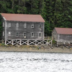 A late start leaving Juneau, so we dropped the hook in Funter Bay,
 North Admiralty Island