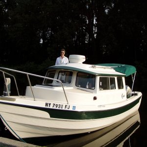 Media 'Wayne and Darlene's C-22 at Seneca Lake State Park' in album 'Lock 4 Cayuga-Seneca Canal'