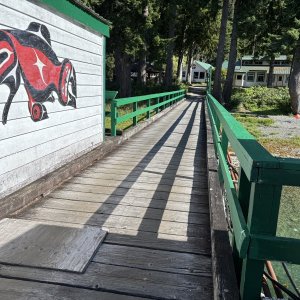 Media 'Esperanza Mission' in album 'Gold River boat ramp'