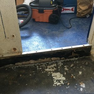 This is the wood plate bottom of entry