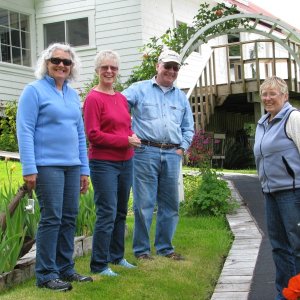 Patti, Janet & Roger and Dixie at Lagoon Cove