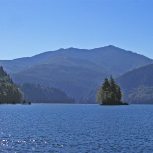 Media 'A small island at the west end of the lake' in album 'Ready to go'
