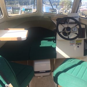Media 'Doesn\'t that interior look like new?' in album 'My new boat!'