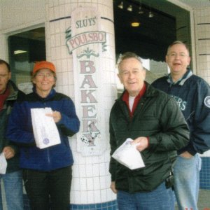 (R/J): At the bakery....Kirby's friend (C-Sick), Robbi (C-Run), Joe (R-Matey) &
Kirby (C-Sick).