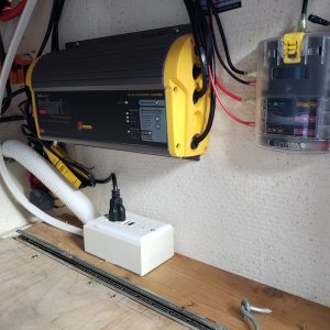 Battery charger & fusebox