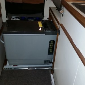 Fridg/Freezer on rail