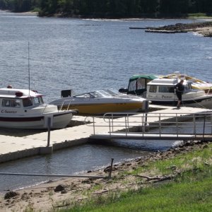 Guttenberg lunch docks