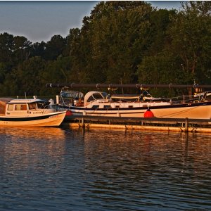 Early morning at Goosepond Marina