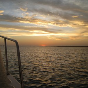 The first rays of the day at the horizon